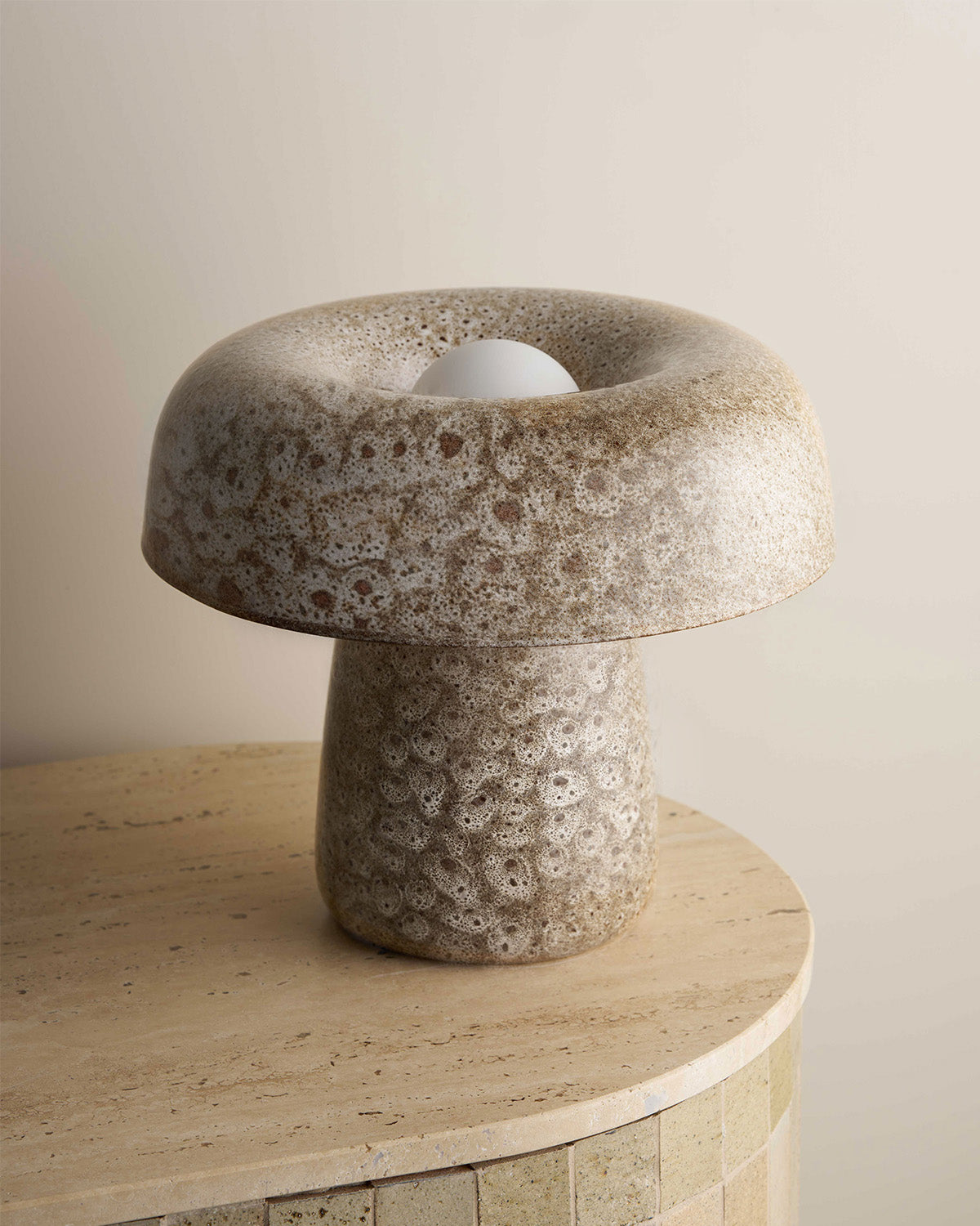 Nest Table Lamp / White Ochre