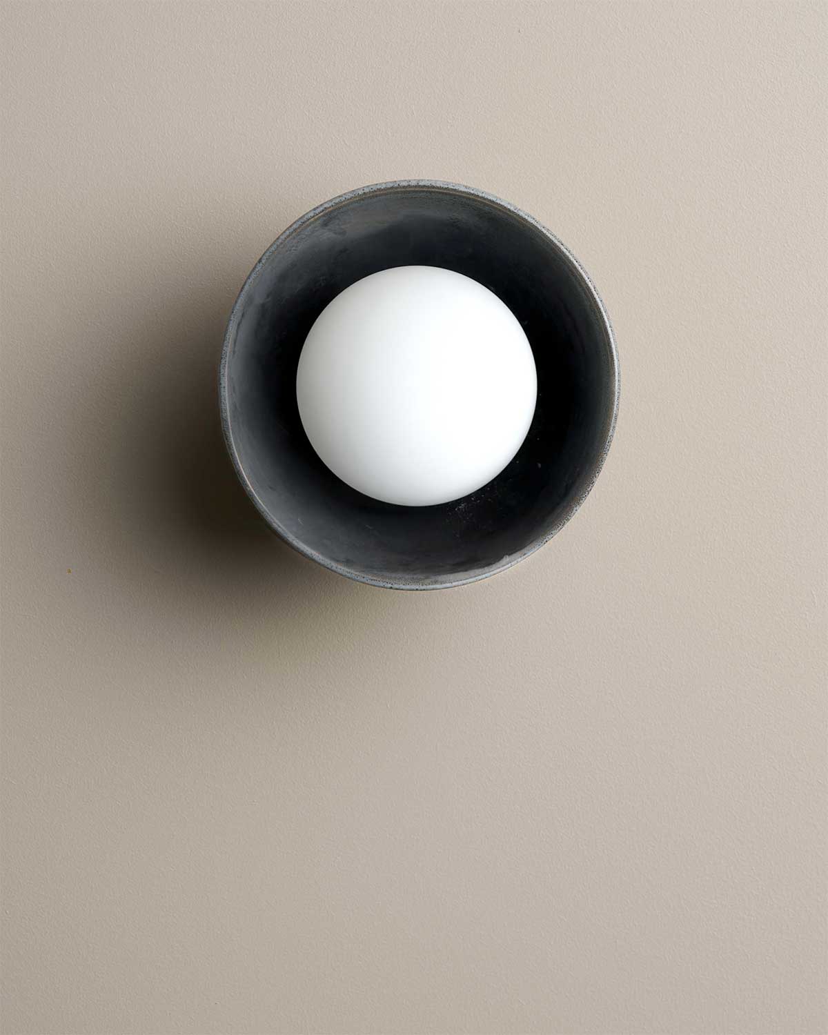 Bowl Sconce / Black Fire